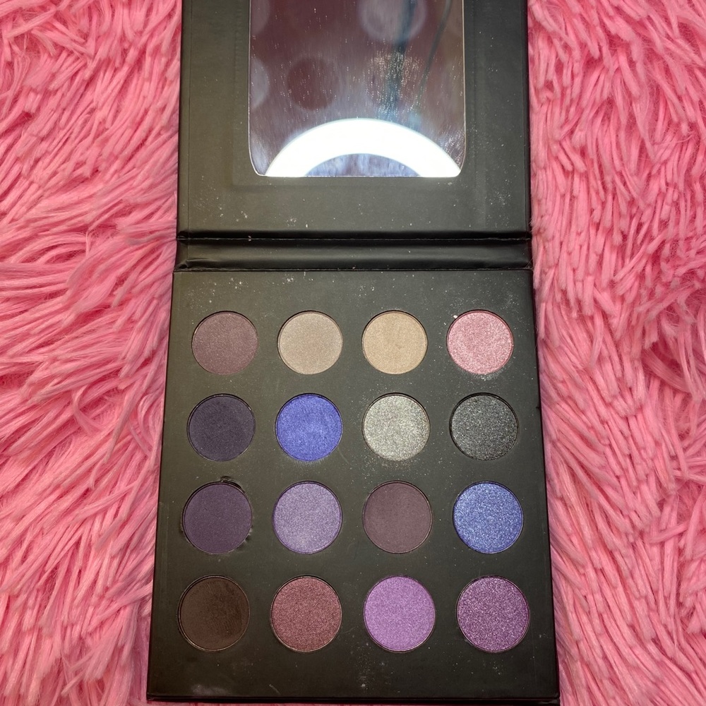 BH cosmetics midnight affair